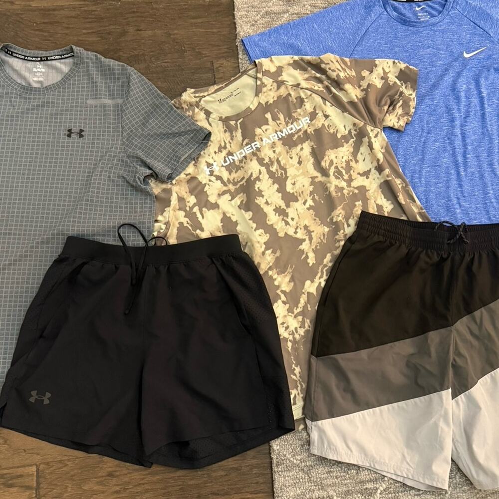 Men’s Under Armour & Nike T Shirts/Shorts 5 piece Bundle- size L/XL